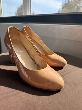 AGL Attilio Giusti Leombruni Nude Patent Leather Block Heel Pumps Size 39